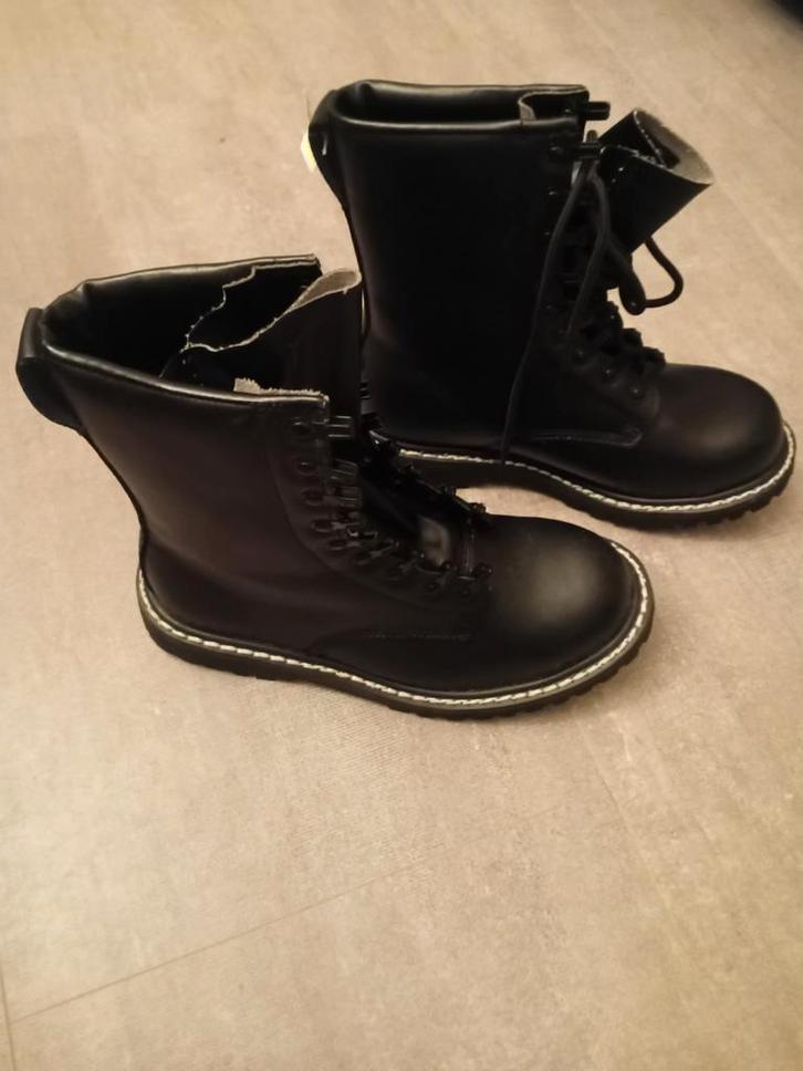 Stoere Dames Laarzen - Maat 40, Kleding | Heren, Schoenen, Nieuw, Boots, Zwart, Ophalen of Verzenden
