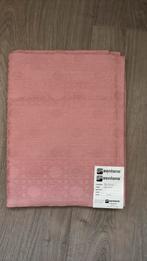 Tafellaken 160 x 160 cm. Santens. Kleur oudrose., Ophalen of Verzenden, Nieuw, Tafelkleed of Tafelzeil