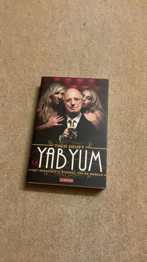Theo Heuft - Yab Yum, Boeken, Film, Tv en Media, Gelezen, Ophalen of Verzenden