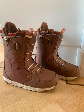 Snowboard schoenen - maat 9,5 beschikbaar voor biedingen