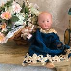 Antiek Heubach popje met een gesloten mond met wagentje, Antiek en Kunst, Antiek | Speelgoed, Ophalen of Verzenden