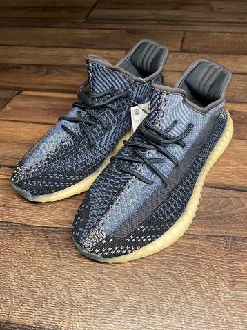 Yeezy Boost 350 V2 Carbon (42)