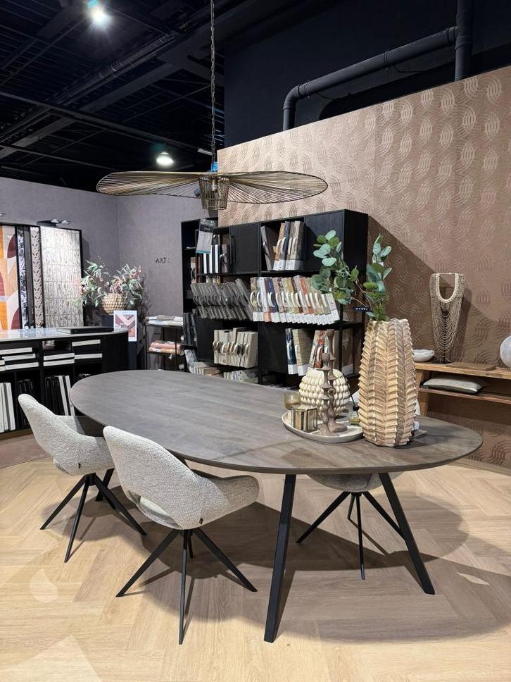 Eettafel Spark l Whoon l Meubilex l van €1880,- voor €949,-, Huis en Inrichting, Tafels | Eettafels, Zo goed als nieuw, 100 tot 150 cm