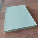 Stapel gekleurd papier A4 - licht groen, Diversen, Ophalen of Verzenden, Zo goed als nieuw