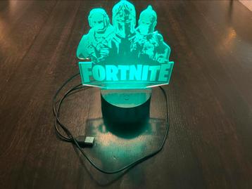Fortnite lampje op batterijen en USB kabeltje (multicolor) beschikbaar voor biedingen