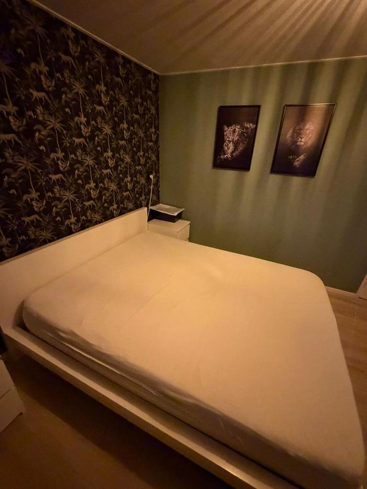 Tweepersoonsbed - Wit frame, Huis en Inrichting, Slaapkamer | Complete slaapkamers, Gebruikt, Tweepersoons, Ophalen of Verzenden