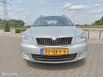 Skoda Octavia Combi 1.2 TSI automaat/airco/navi/trekhaak, Euro 5, Stof, Gebruikt, Navigatiesysteem