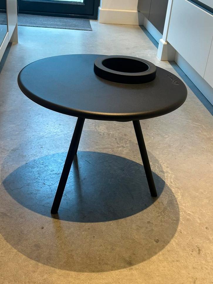 Fatboy Bakkes nieuw tafettje, Huis en Inrichting, Tafels | Bijzettafels, Nieuw, Rond, 45 tot 60 cm, Minder dan 55 cm, Metaal of Aluminium