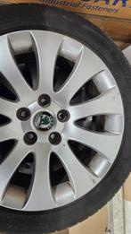 Banden 225/45R17 en Alu Velg Skoda Superb 2009 All Wheather, Auto-onderdelen, Banden en Velgen, Ophalen, Gebruikt, 17 inch, All Season