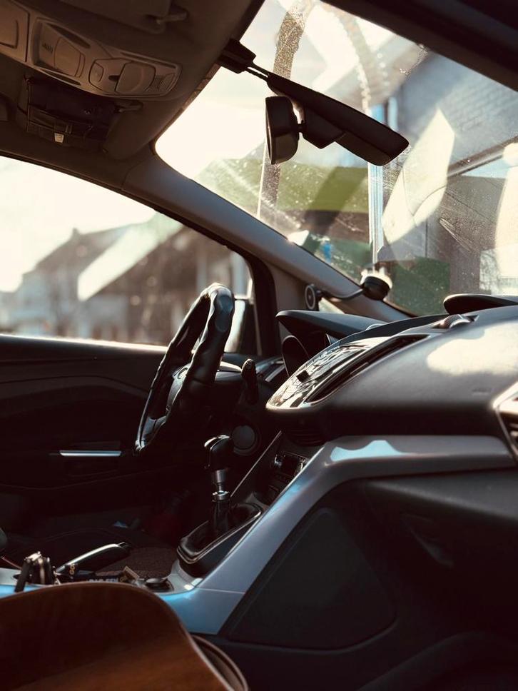 Ford C-Max 1.6 Scti Ecoboost 110KW 2011 Grijs, Auto's, Ford, Particulier, C-Max, 4x4, Aangepast voor mindervaliden, ABS, Achteruitrijcamera