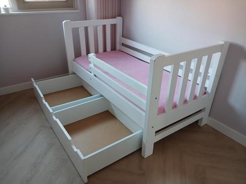 houten bed, Kinderen en Baby's, Kinderkamer | Complete kinderkamers, Gebruikt, Jongetje of Meisje, Ophalen