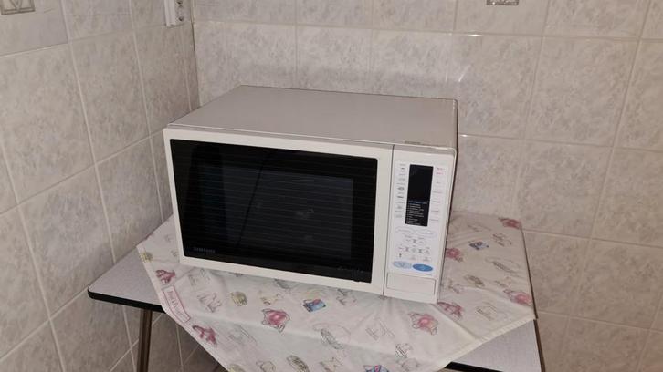 Samsung Combimagnetron - Gebruikt, Witgoed en Apparatuur, Magnetrons, Gebruikt, Vrijstaand, Combimagnetron, 45 tot 60 cm, Grill