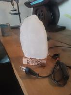 Zoutsteen tafellamp, Huis en Inrichting, Ophalen, Zo goed als nieuw, Minder dan 50 cm