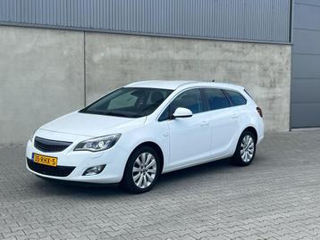 Opel Astra Sports Tourer 1.4 Turbo Cosmo AUTOMAAT+NAVIGATIE+ beschikbaar voor biedingen