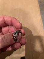 Zilveren ring met steen, Sieraden, Tassen en Uiterlijk, Ringen, Nieuw, Ophalen of Verzenden, Dame, IJzer of Staal