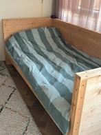 Kinderbed(bank), Huis en Inrichting, Slaapkamer | Bedden, Gebruikt, Ophalen of Verzenden, 200 cm, Hout