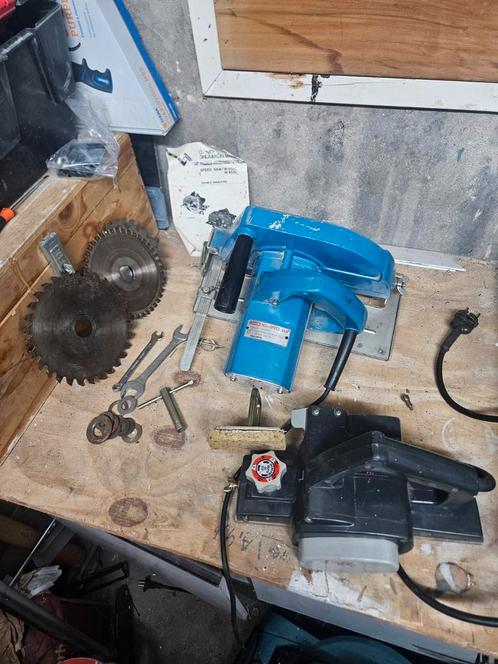 Machine's tekoop., Doe-het-zelf en Verbouw, Gereedschap | Overige machines, Gebruikt, Ophalen of Verzenden