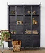 Vitrinekast, Huis en Inrichting, Ophalen, 100 tot 150 cm, Zo goed als nieuw, Metaal