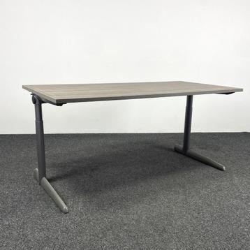 Ahrend 500 Knop Bureau - 160 x 80 cm beschikbaar voor biedingen