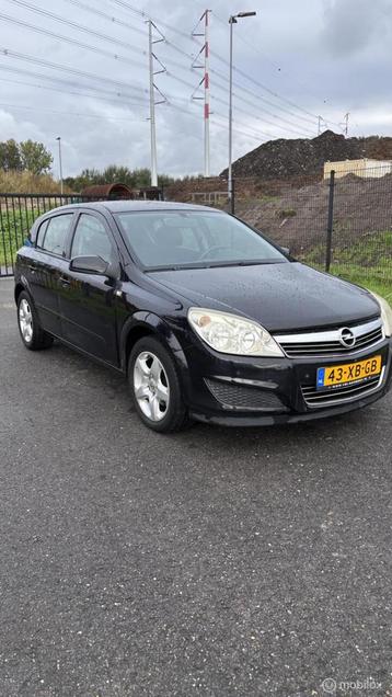 Opel Astra 1.8 Temptation beschikbaar voor biedingen