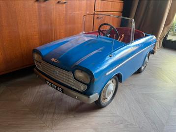 Trapauto peugeot 204 antiek vintage  beschikbaar voor biedingen