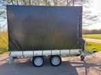 Plateauwagen met podium en huif, Ophalen, Zo goed als nieuw