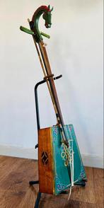 Gezocht: Morin Khuur (lederen bovenblad), Muziek en Instrumenten, Ophalen, Zo goed als nieuw