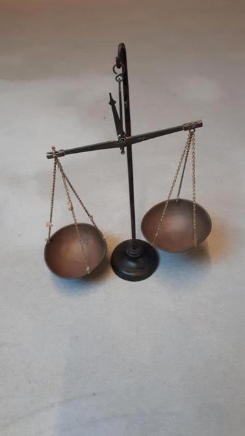 Leuk weegschaaltje te koop. beschikbaar voor biedingen