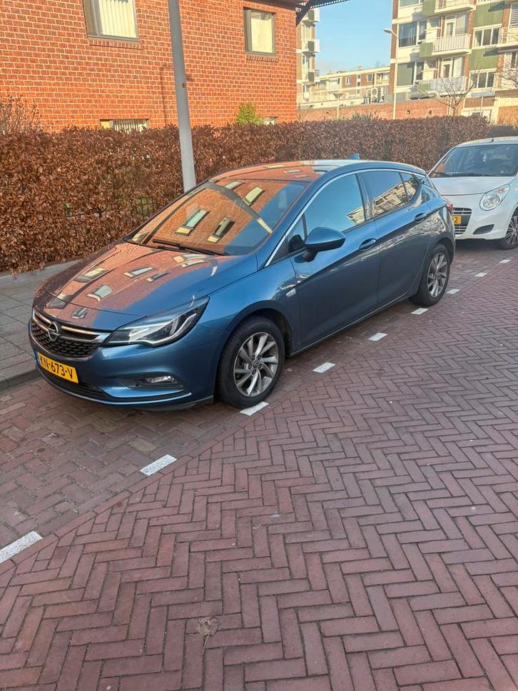 Opel Astra 1.4 Turbo AUTOMAAT Blauw, Auto's, Opel, Particulier, Astra, Achteruitrijcamera, Airbags, Airconditioning, Bluetooth