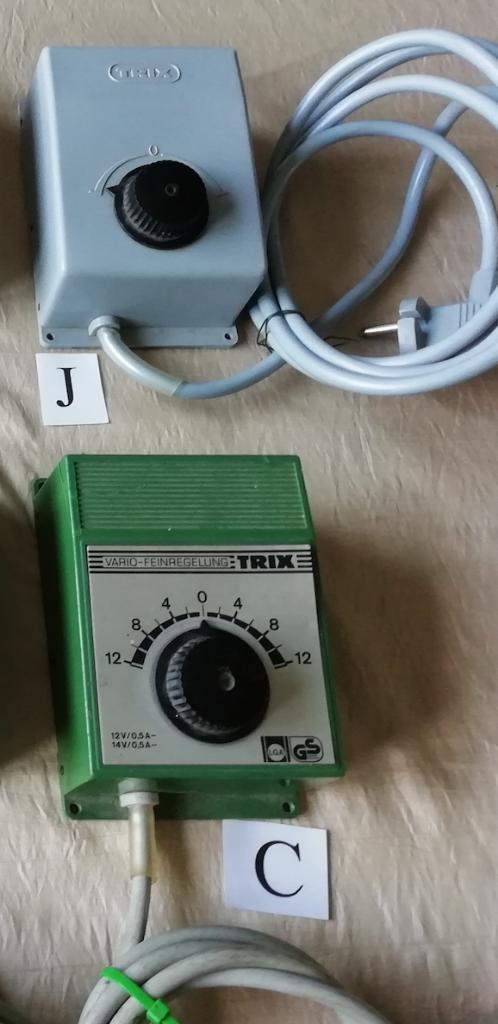 Trix transfos 12V DC / 13,75 AC type 56558900 (0270), Hobby en Vrije tijd, Modeltreinen | H0, Gebruikt, Transformator of Voeding