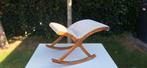 Vintage Schommel Voetenbankje met nieuwe stoffering, Huis en Inrichting, Hout, Gebruikt, Vintage, Vintage