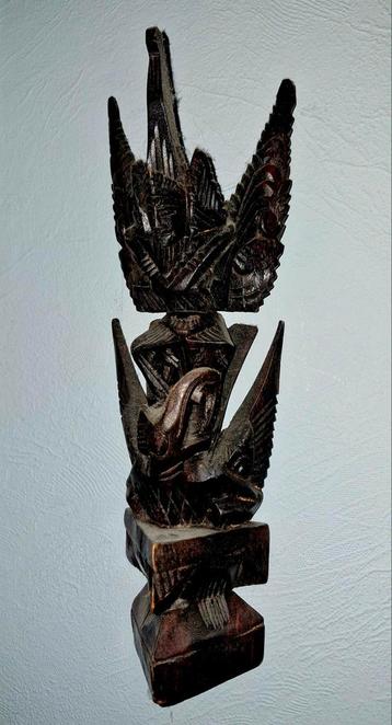 Aziatisch Houten Figuur - Wanddecoratie beschikbaar voor biedingen