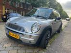 Mini 1.6 16V Cooper 2002 (grijs) in fijne staat moet weg!, Auto's, Voorwielaandrijving, 1025 kg, 4 cilinders, Alarm