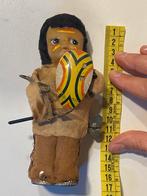 Oud opwindbaar speelgoed kewpie met schild, Antiek en Kunst, Antiek | Speelgoed, Ophalen of Verzenden
