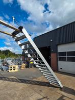 Stalen trap grijs hoog 3.0mtr nob122, Doe-het-zelf en Verbouw, Ladders en Trappen, Ophalen, Zo goed als nieuw, 2 tot 4 meter