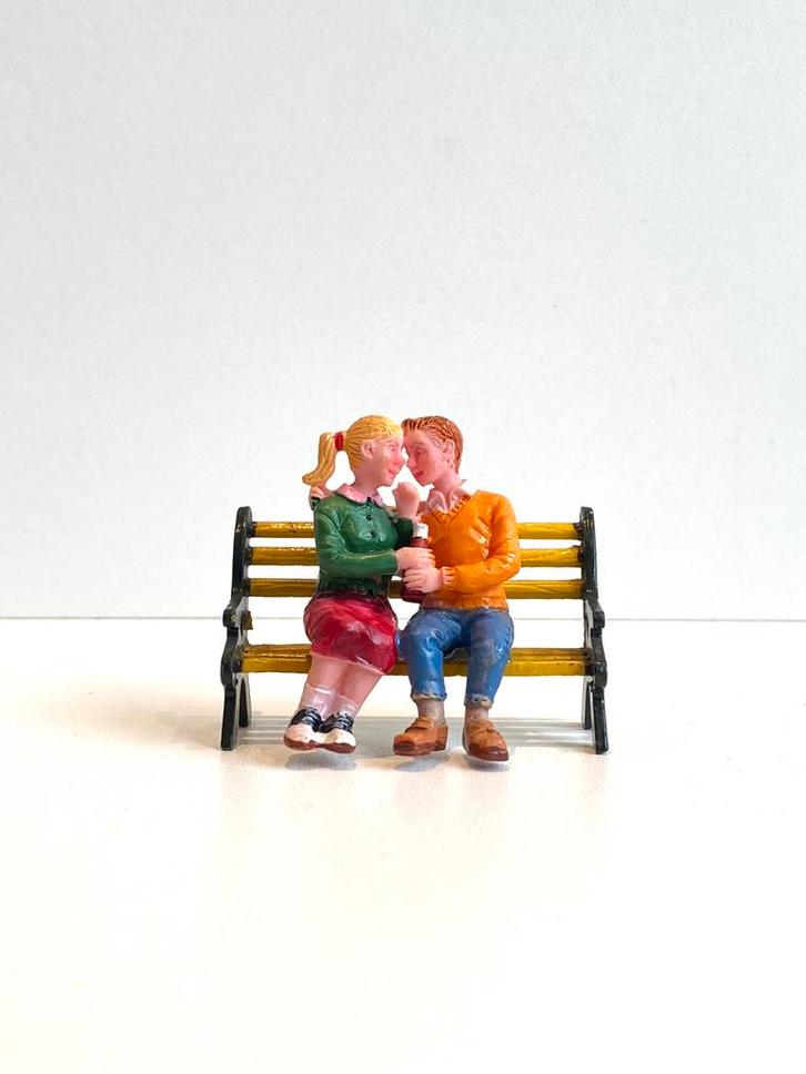 Lemax Teens Sharing Soda (72386), Diversen, Kerst, Verzenden