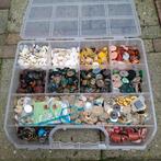 Grote partij knopen met opbergbakken, Ophalen of Verzenden, Gebruikt, Knoop of Knopen