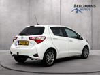 Toyota Yaris 1.5 VVT-i Dynamic // NAVI // KEYLESS // CAMERA, Voorwielaandrijving, Stof, Gebruikt, 4 cilinders