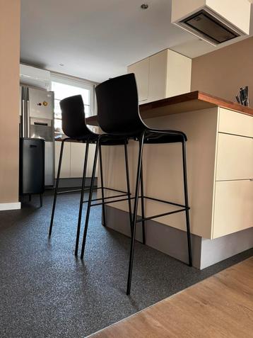 Barkrukken perfecte staat beschikbaar voor biedingen