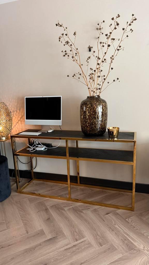 Richmond Interiors Blackbone Sidetable met Gouden Frame, Huis en Inrichting, Tafels | Sidetables, Zo goed als nieuw, 25 tot 50 cm