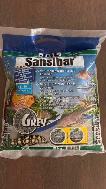 5kg sansibar bodembedekking kleur grijs beschikbaar voor biedingen