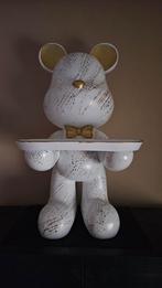 Leuk decoratief beeld - Beer met dienblad, Tuin en Terras, Tuinbeelden, Ophalen of Verzenden, Zo goed als nieuw, Kunststof, Dierenbeeld