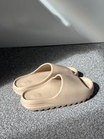 Yeezy Slides Beige - NIEUW!, Slippers, Overige kleuren, Nieuw, Ophalen of Verzenden