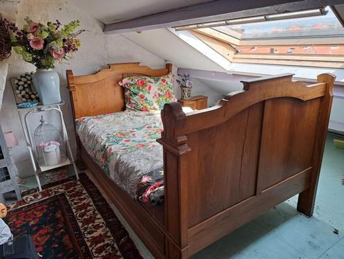 Antiek hout twijfelaar, Antiek en Kunst, Antiek | Meubels | Bedden, Ophalen