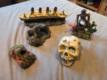 Aquarium beeldjes/decoratie beschikbaar voor biedingen