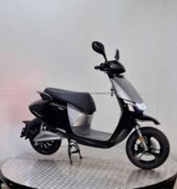 Kymco I one X 45 incl. kenteken + Windscherm + Drager €2092, Fietsen en Brommers, Scooters | Kymco, Nieuw, Overige modellen, Maximaal 45 km/u