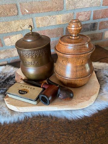 Brocante set van oude tabakspotten/2x pijp/blikje beschikbaar voor biedingen