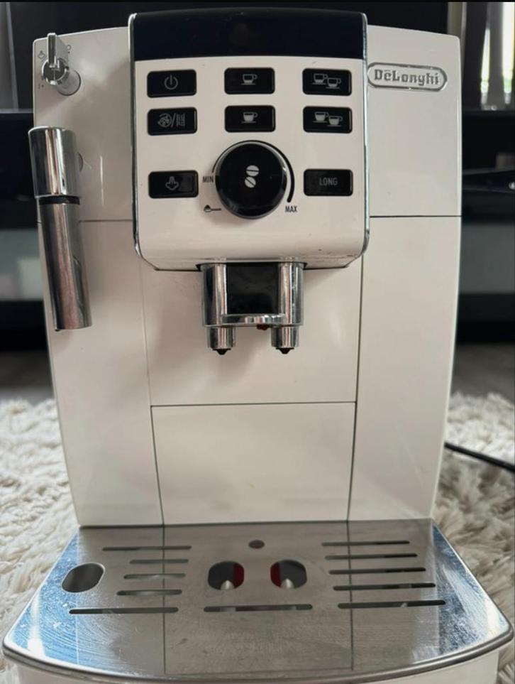 DeLonghi ECAM13.123.W Volautomatische Koffiemachine, Witgoed en Apparatuur, Koffiezetapparaten, Gebruikt, Koffiebonen, Espresso apparaat