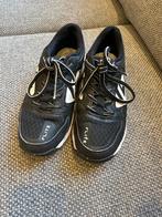 Veldhockey/korfbal schoenen maat 35, Ophalen of Verzenden, Zo goed als nieuw, Sportschoenen, Zwart