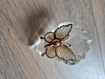 Kristal vlinder raamdecoratie met zuignap beschikbaar voor biedingen